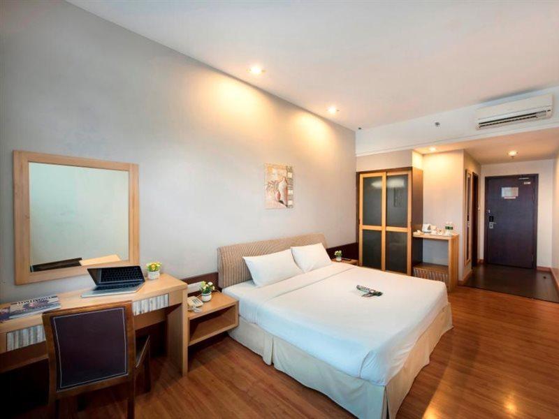 Kingwood Hotel Mukah Selangau Exterior photo